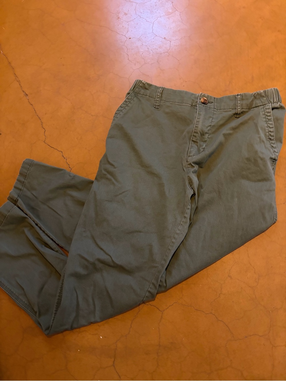 Old Navy Women’s Olive Green Chino Pants